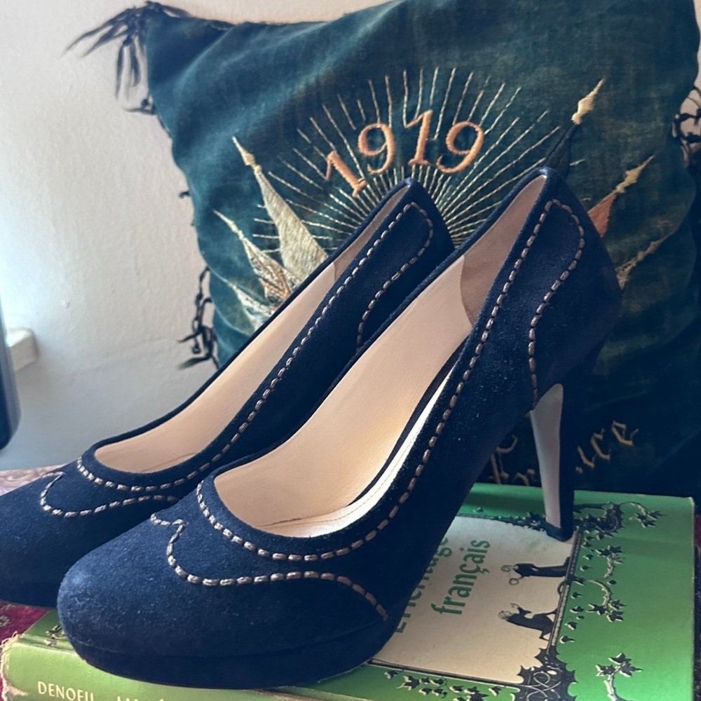 Prada Camoscio Stitch black Suede Pump Size 36-1/2